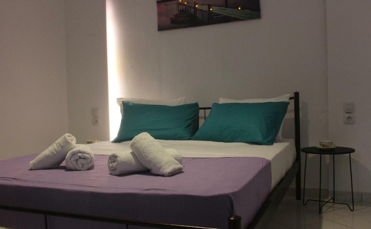 Aaron Studios Apartments 阿依弗西亚 外观 照片