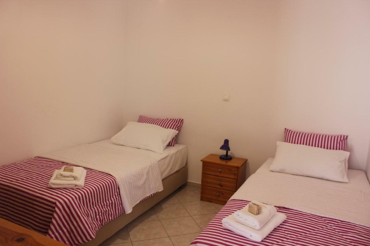 Aaron Studios Apartments 阿依弗西亚 外观 照片